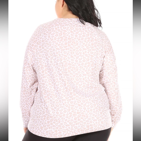Rae Dunn long sleeve tan cheetah print sweatshirt size 1X - Picture 2 of 13